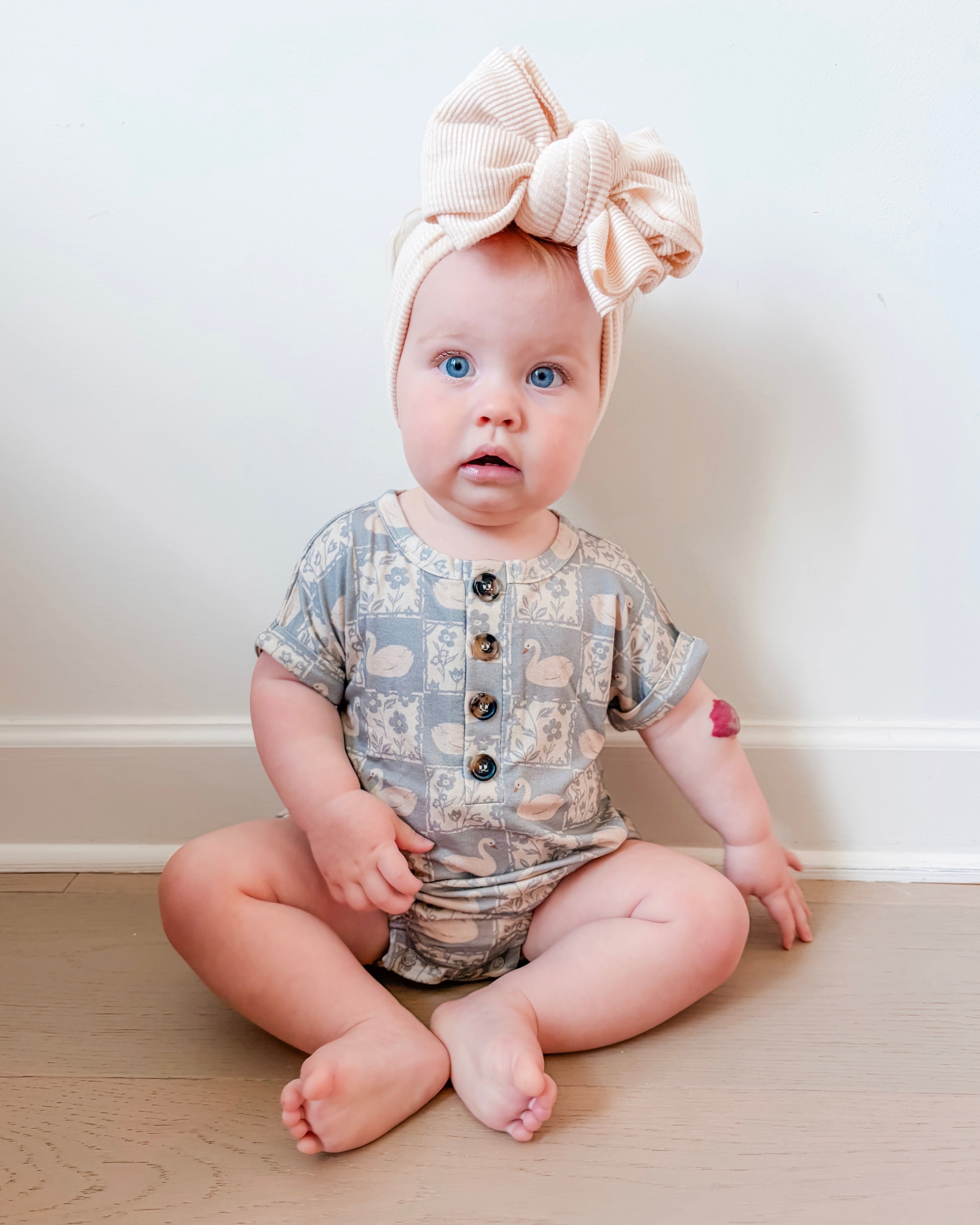 Bamboo Bubble Romper - Vintage Swan